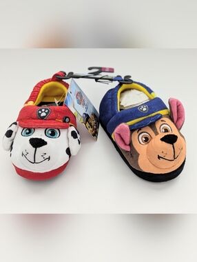NWT Nickelodeon Paw Patrol Unisex Kids' (Size 5-6) Plush Slide-In Slippers